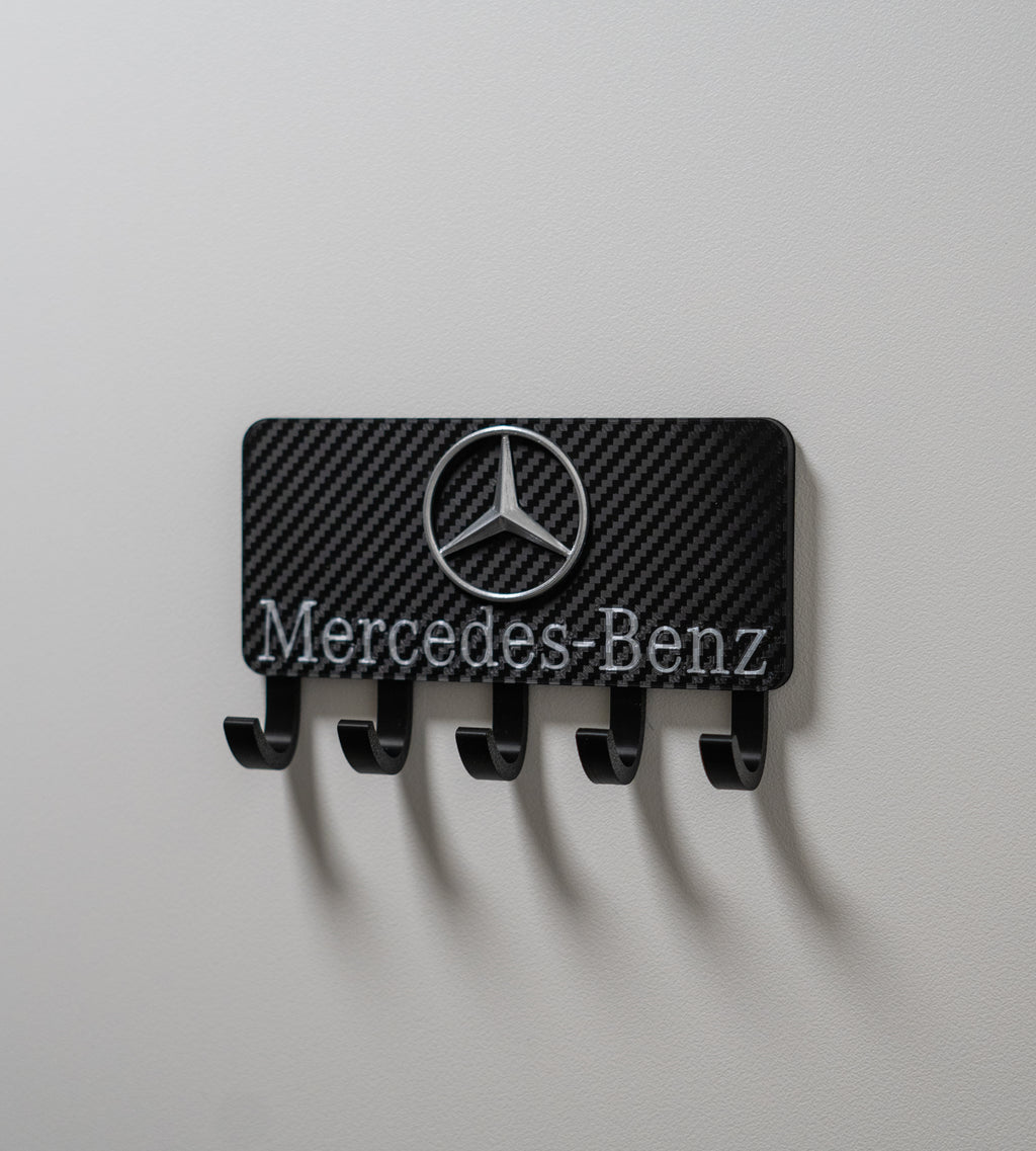 Mercedes Benz 5 koukun naulakko