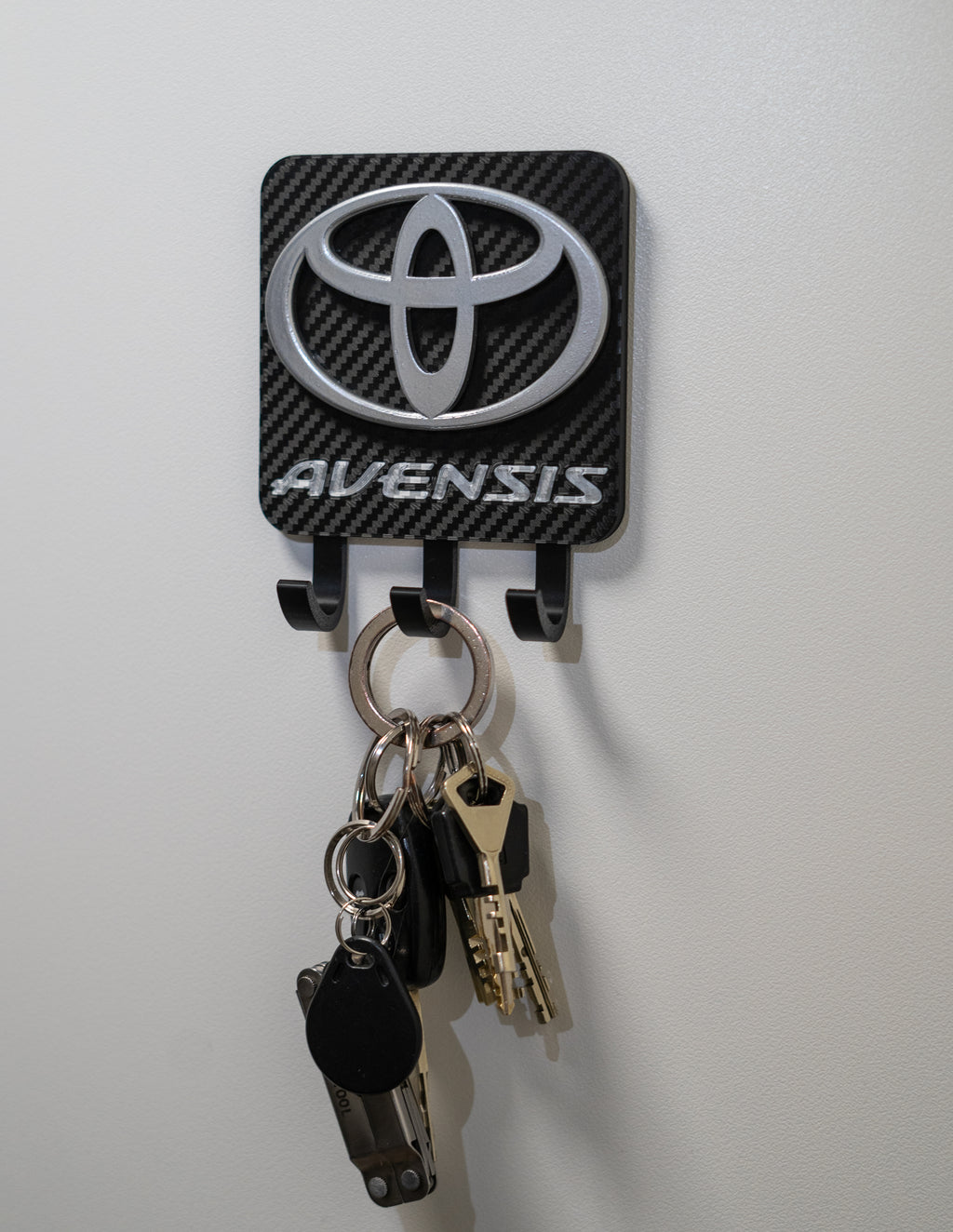 Toyota Avensis Naulakko
